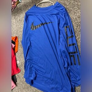 Nike athletic long sleeve